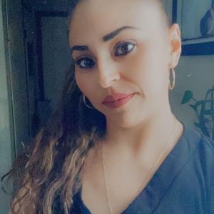 Meet your Posher, Ana